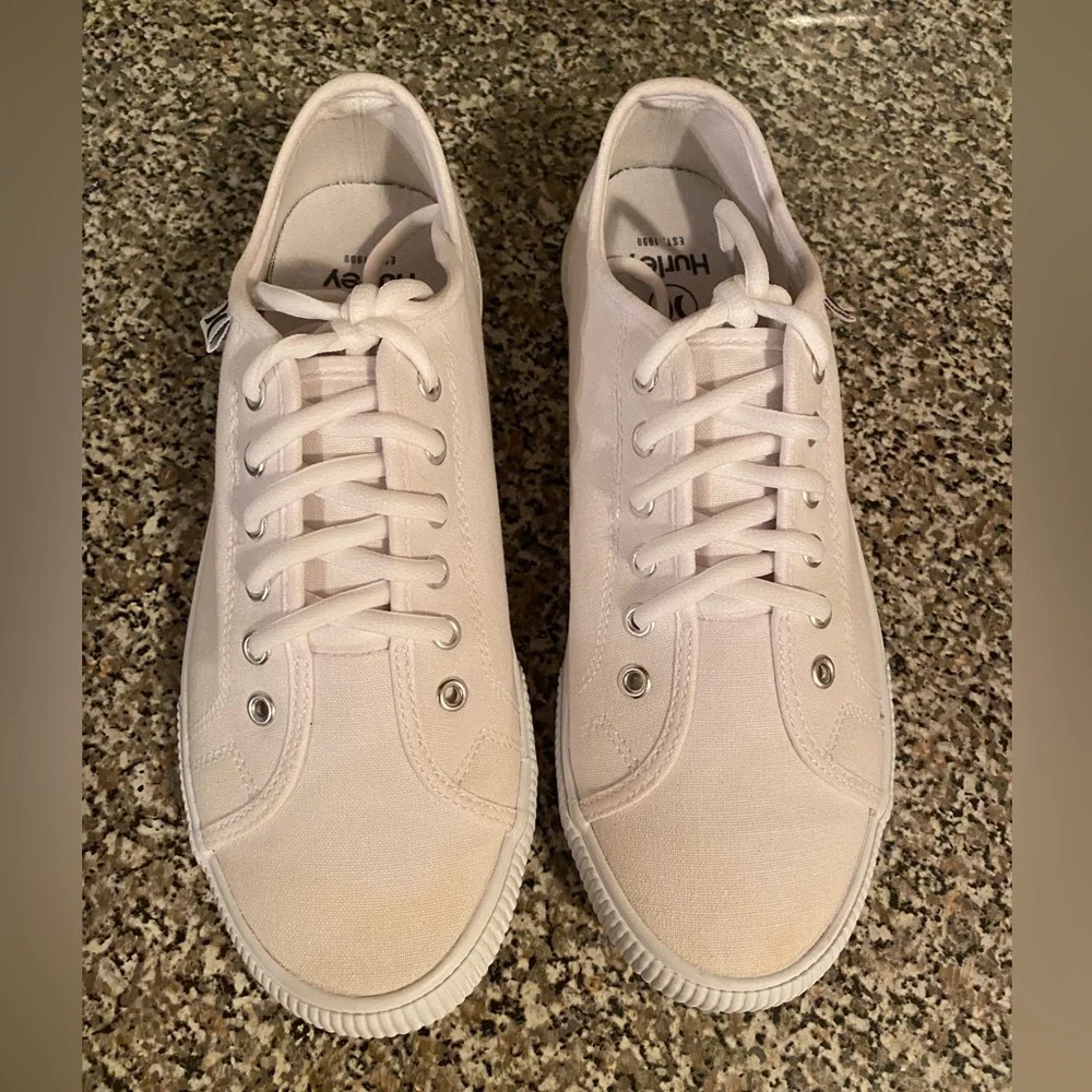 Women’s Hurley Sneakers - Picture 3 of 4